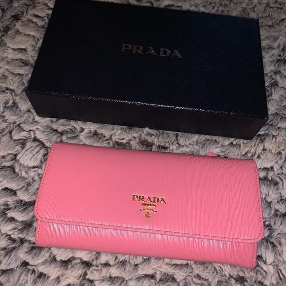 NWOT Prada Pink Saffiano Leather Wallet - Picture 4 of 8